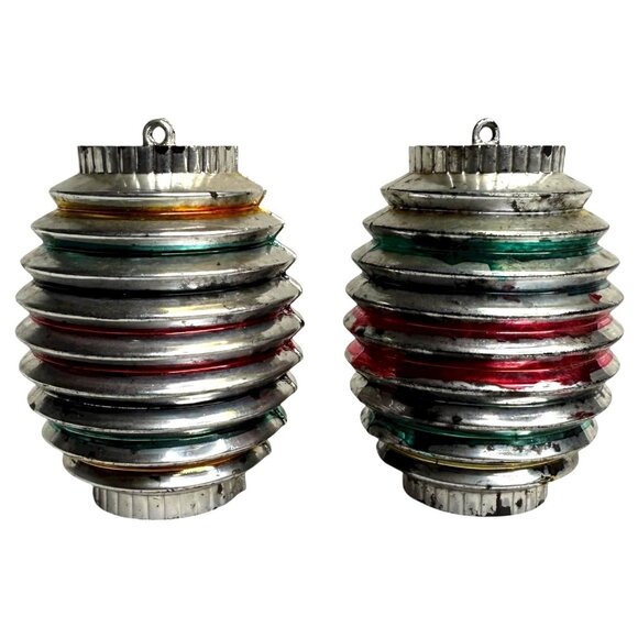 2 Vintage Bradford Hard Plastic Barrel Lantern Christmas Ornament Striped Silver - Picture 3 of 7